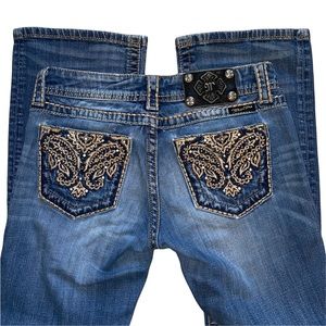 Jeans With Rhinestones On Back Pockets 
